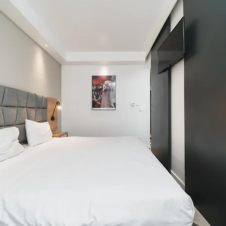 - Podgorze, Kazimierz, Schindler's Factory - By Upstairs Apartment *