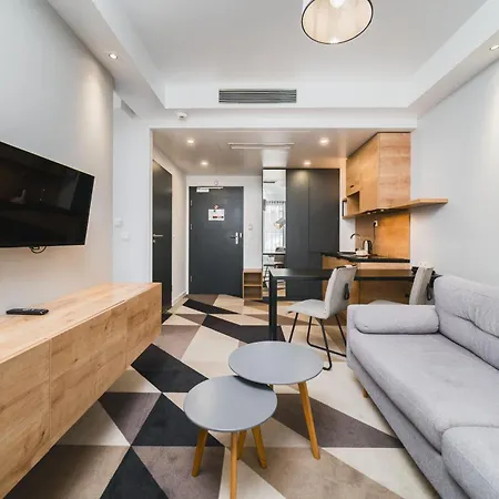 - Podgorze, Kazimierz, Schindler's Factory - By Upstairs Apartment *